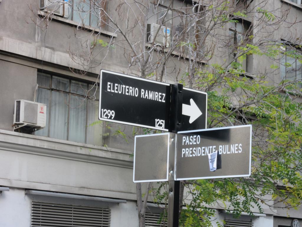 Апартаменты Departamento Paseo Bulnes Metro La Moneda Сантьяго Экстерьер фото