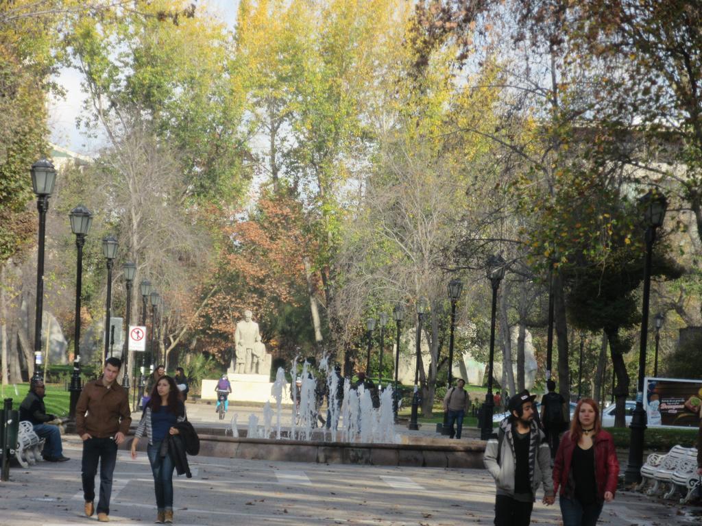 Апартаменты Departamento Paseo Bulnes Metro La Moneda Сантьяго Экстерьер фото
